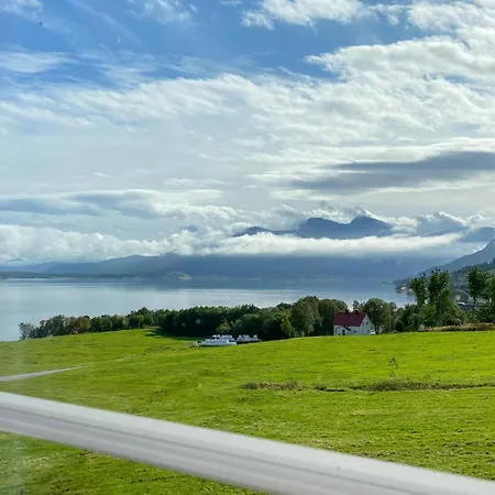 Lovely In Fiksdalen With Wifi * Fiksdal