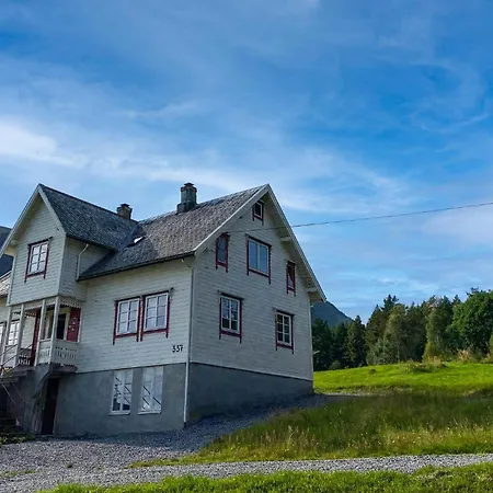 Lovely In Fiksdalen Tatil Evi